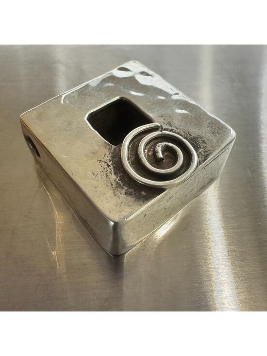 Unknown Jewelry - Sterling Silver .925 Square Modernist Pendant With Swirl Design